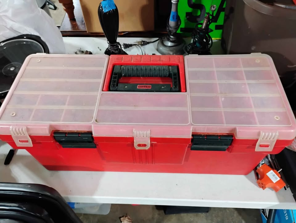 Large toolbox and tools
