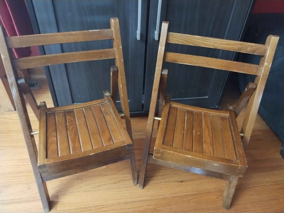 Adorable Wooden Youth Chairs