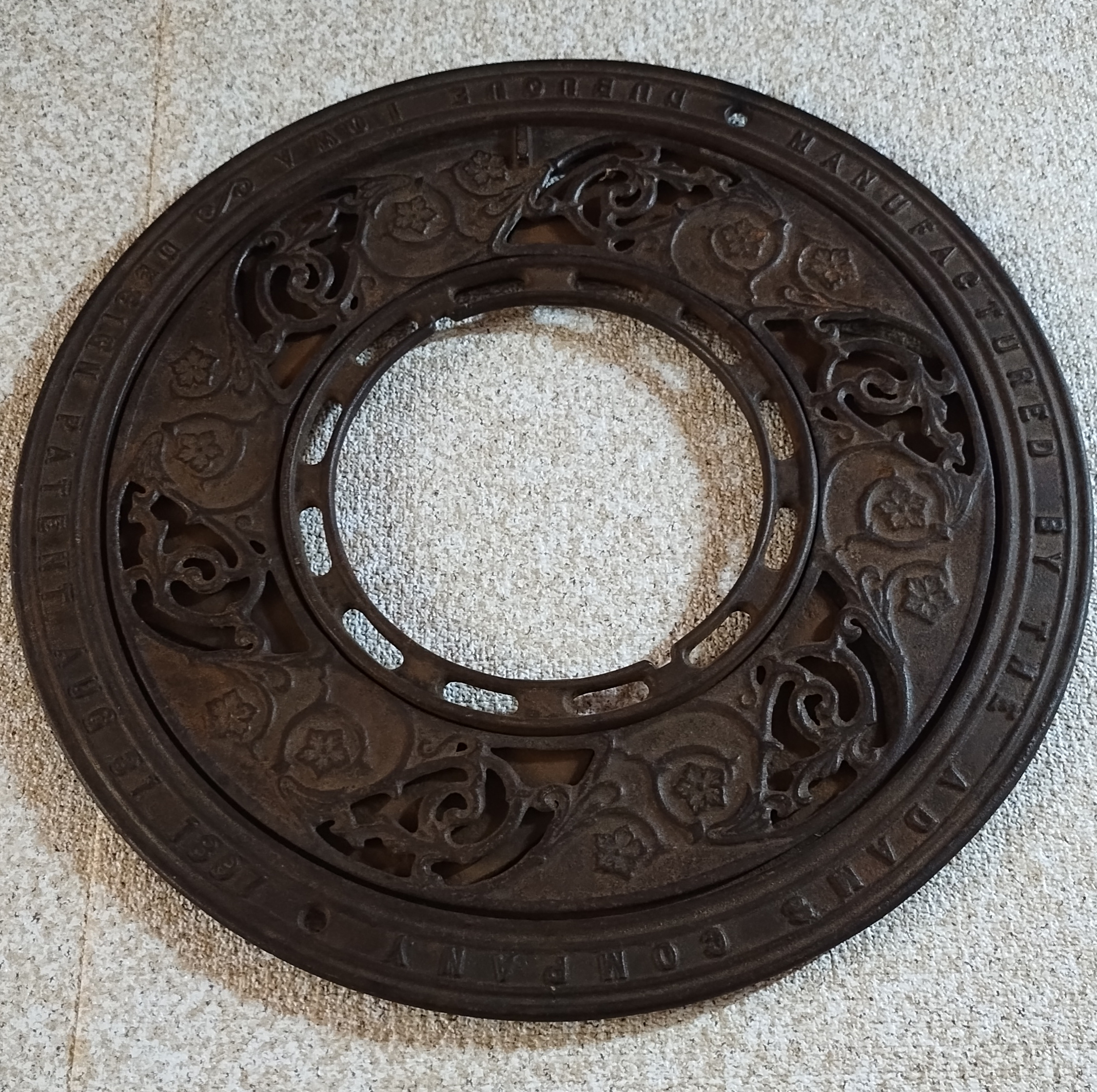 Stove Pipe Collar/Grate Cast Iron